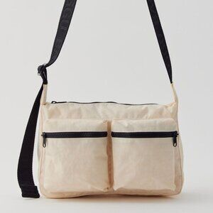 NWT Baggu Medium Cargo Crossbody - Ivory